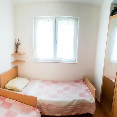 Apartment Mery Petrcane