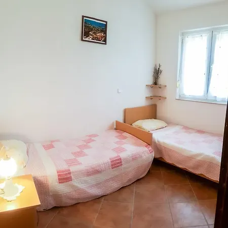 Mery Apartment Petrcane